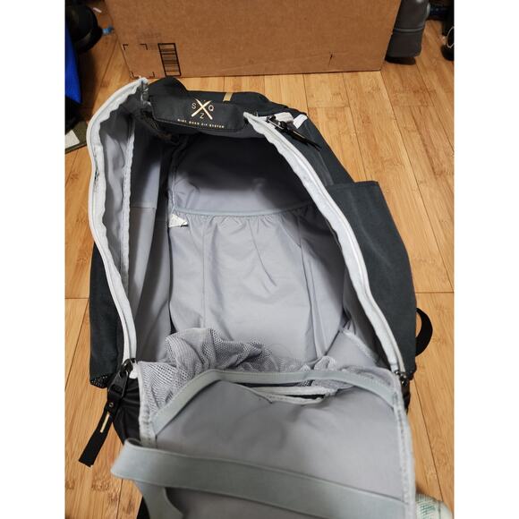 Nike Hoops Elite Max Air 2.0 Quad Zips Backpack 21" Black Gold Sports BA5259-060 - Picture 9 of 13